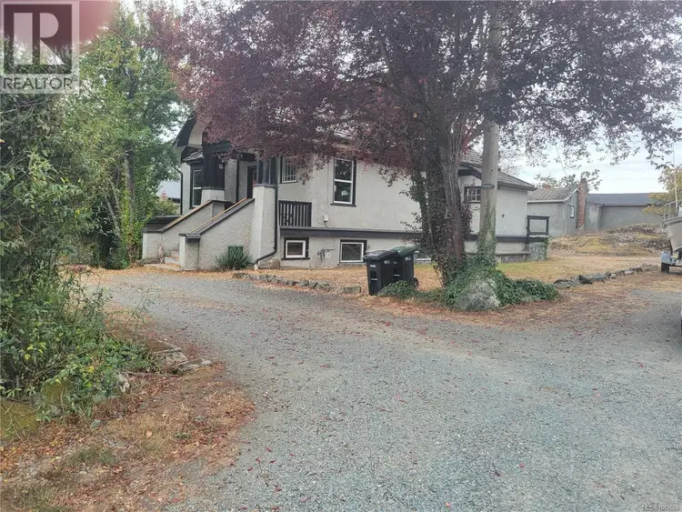 11 Eaton Avenue