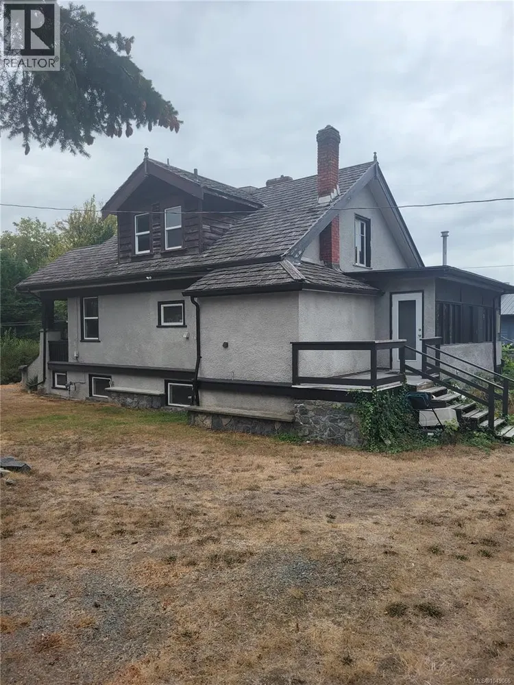 Photo 2 of 51 at 11 Eaton Avenue