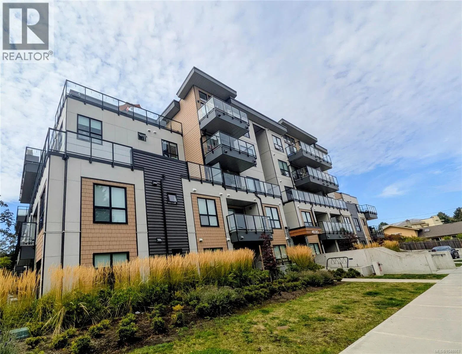 Photo 2 of 24 at #107 – 4030 Shelbourne Street