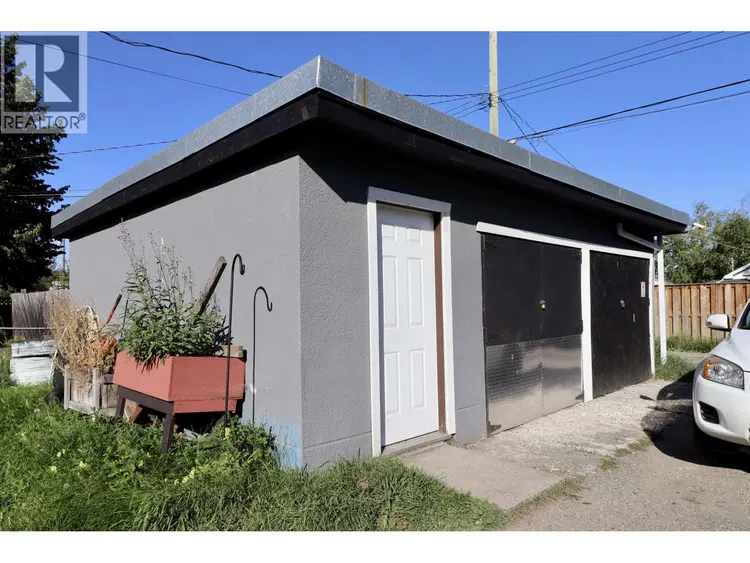 Photo 2 of 13 at 774 EWERT Street