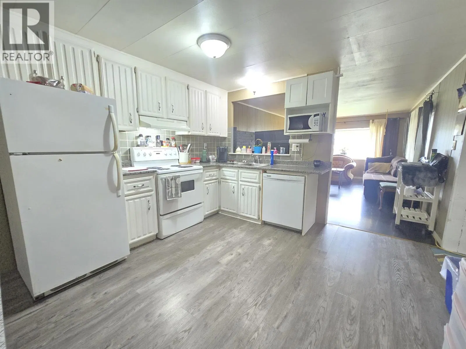 Photo 5 of 18 at #14 – 950 ANDERSON Drive