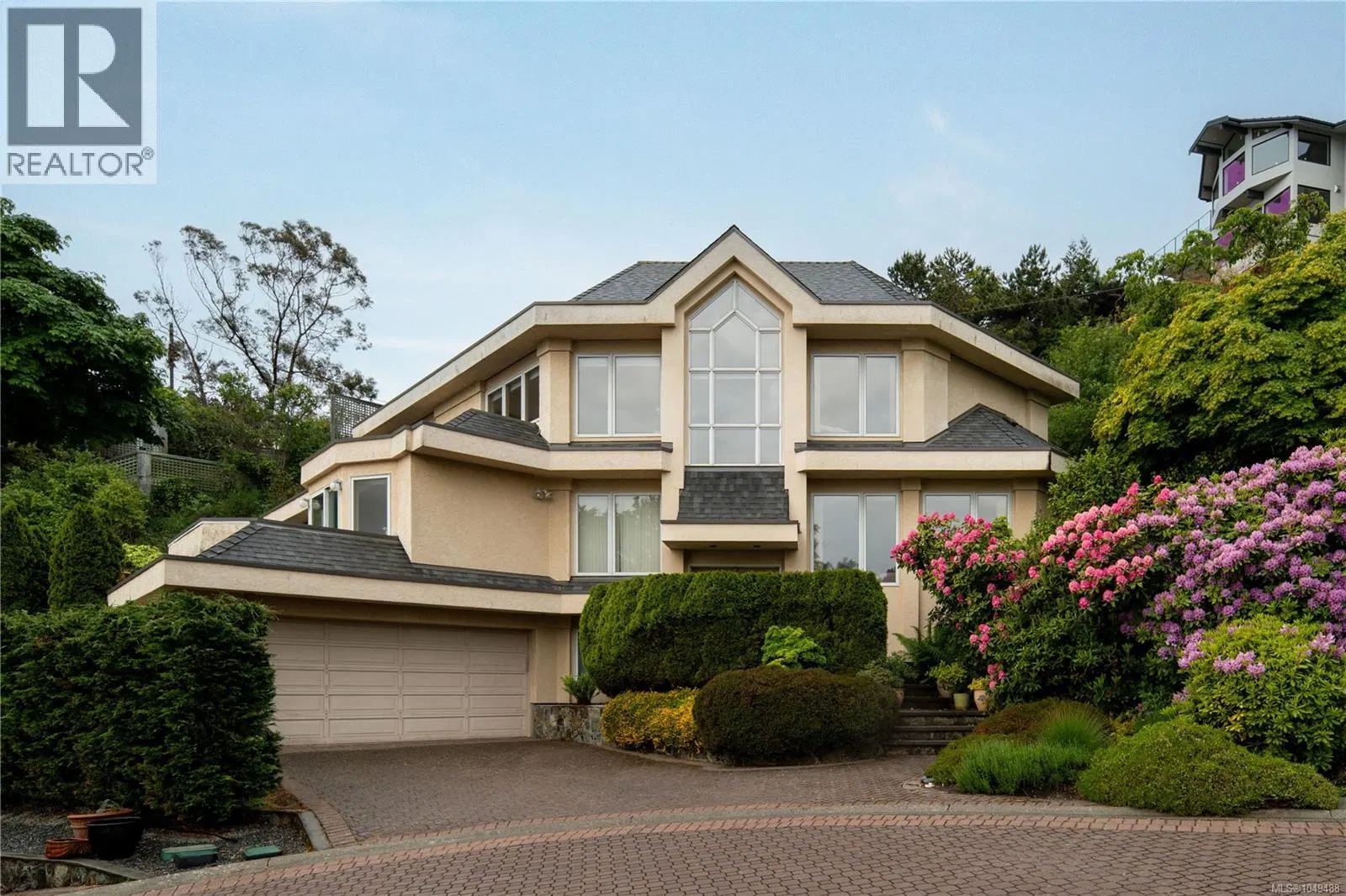 Photo 4 of 41 at 335 King George Terrace