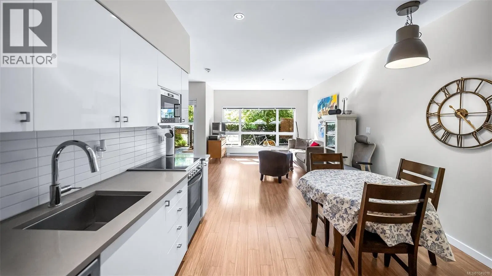Photo 2 of 40 at #103 – 785 Tyee Road