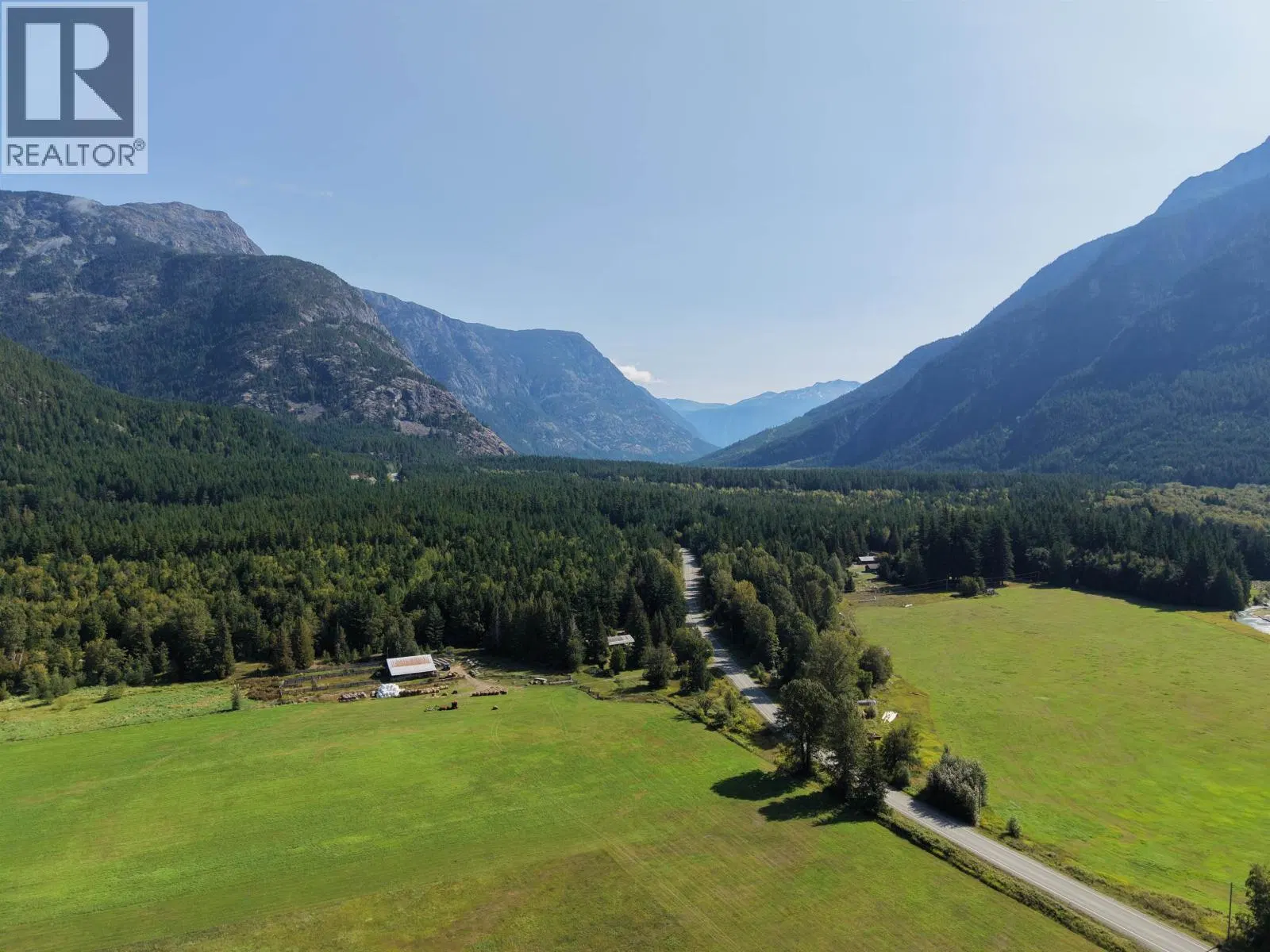 Photo 2 of 40 at SW 1/4 – 4892 MACKENZIE 20 Highway