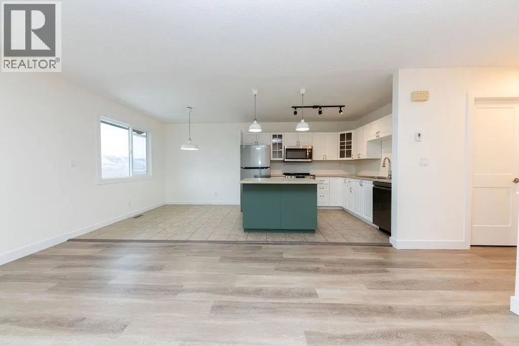 Photo 5 of 58 at 393 WADDINGTON Drive