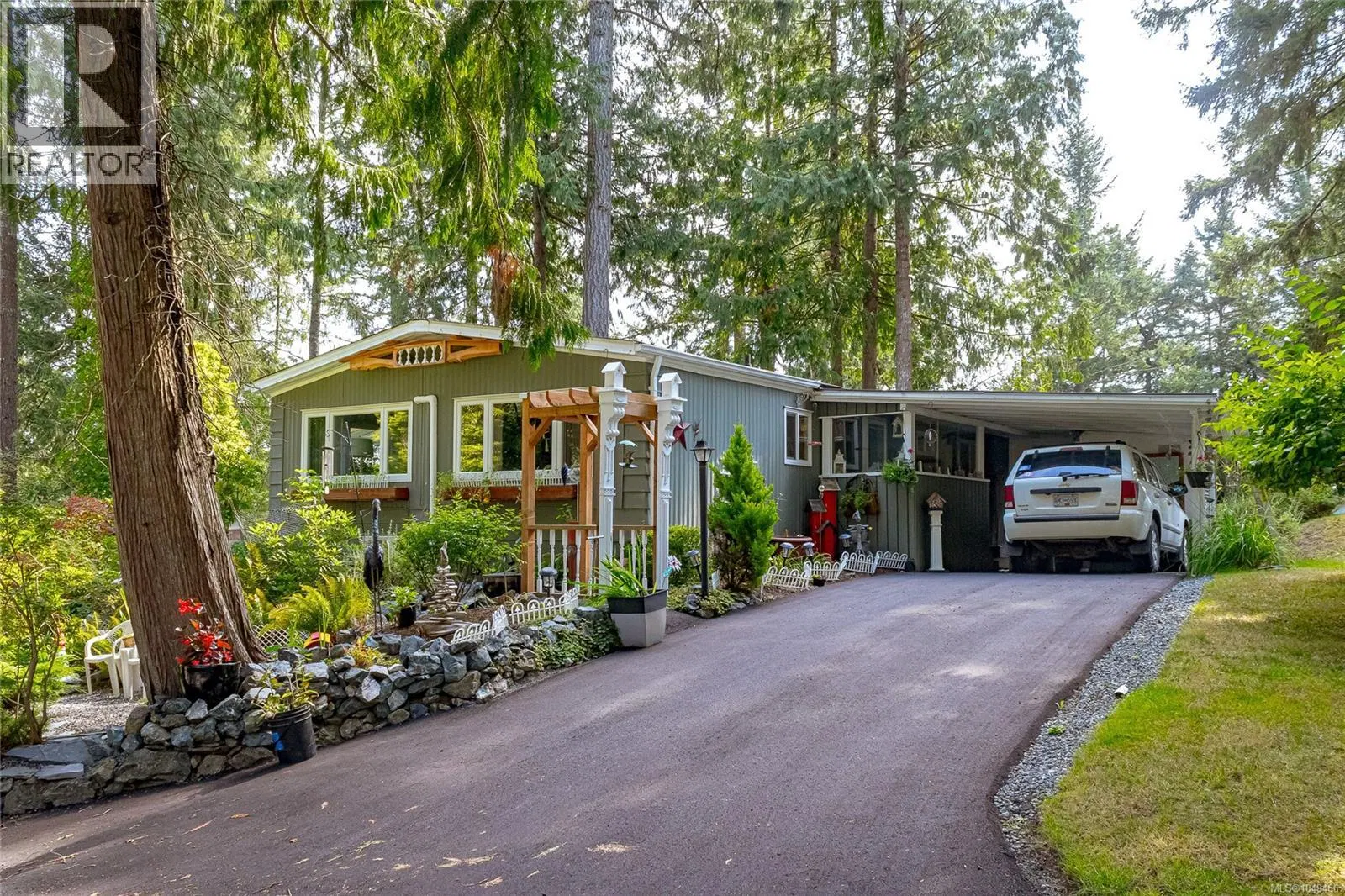#47 – 5838 Blythwood Road