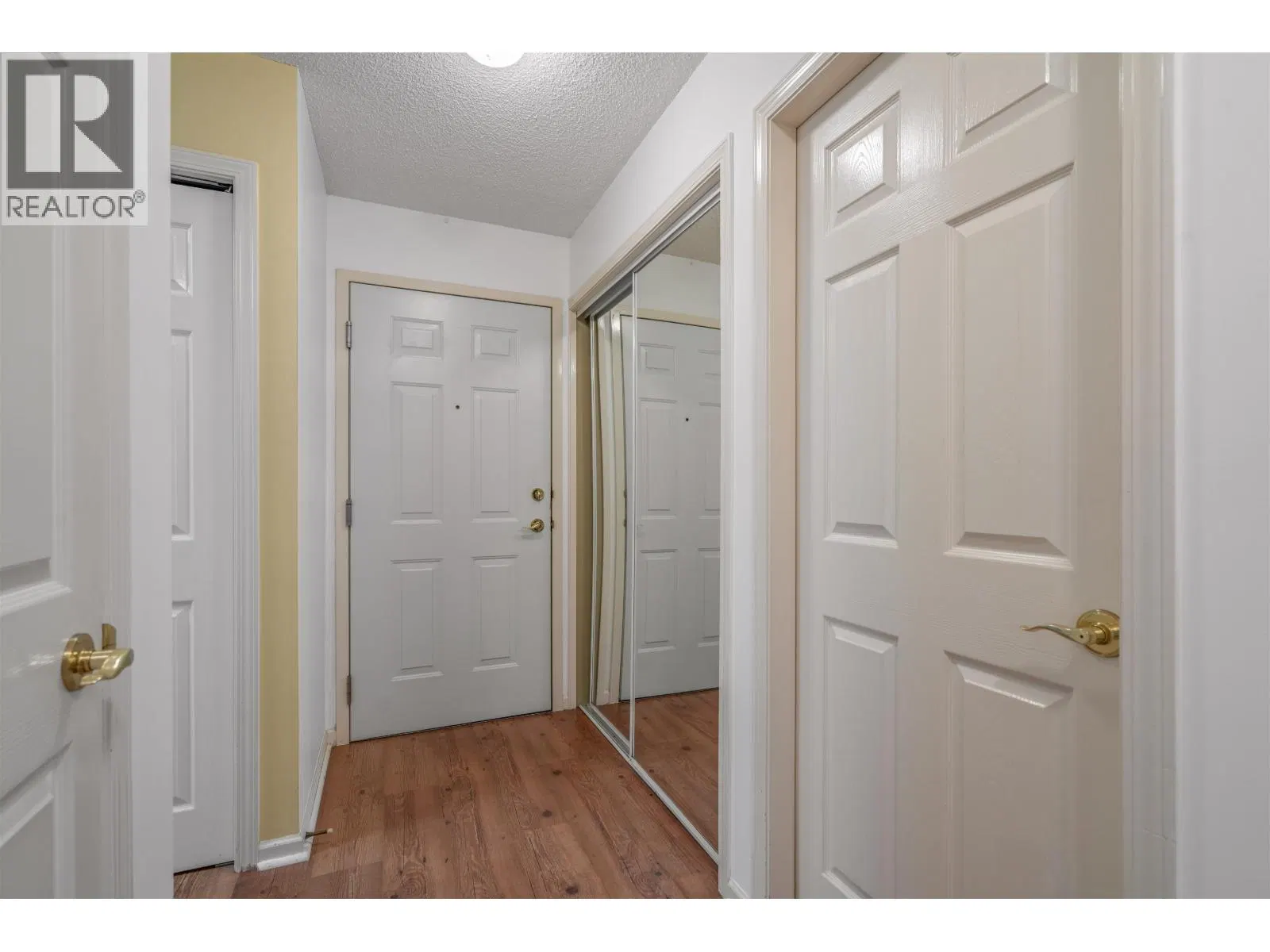 Photo 4 of 22 at #205 – 1693 6TH Avenue
