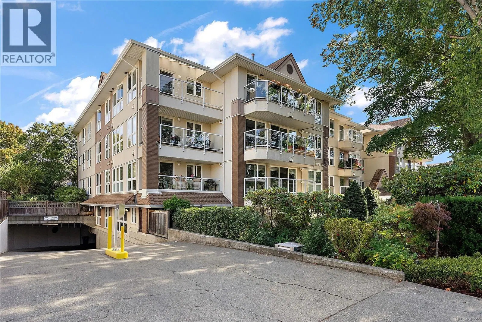 #204 – 1501 Richmond Avenue