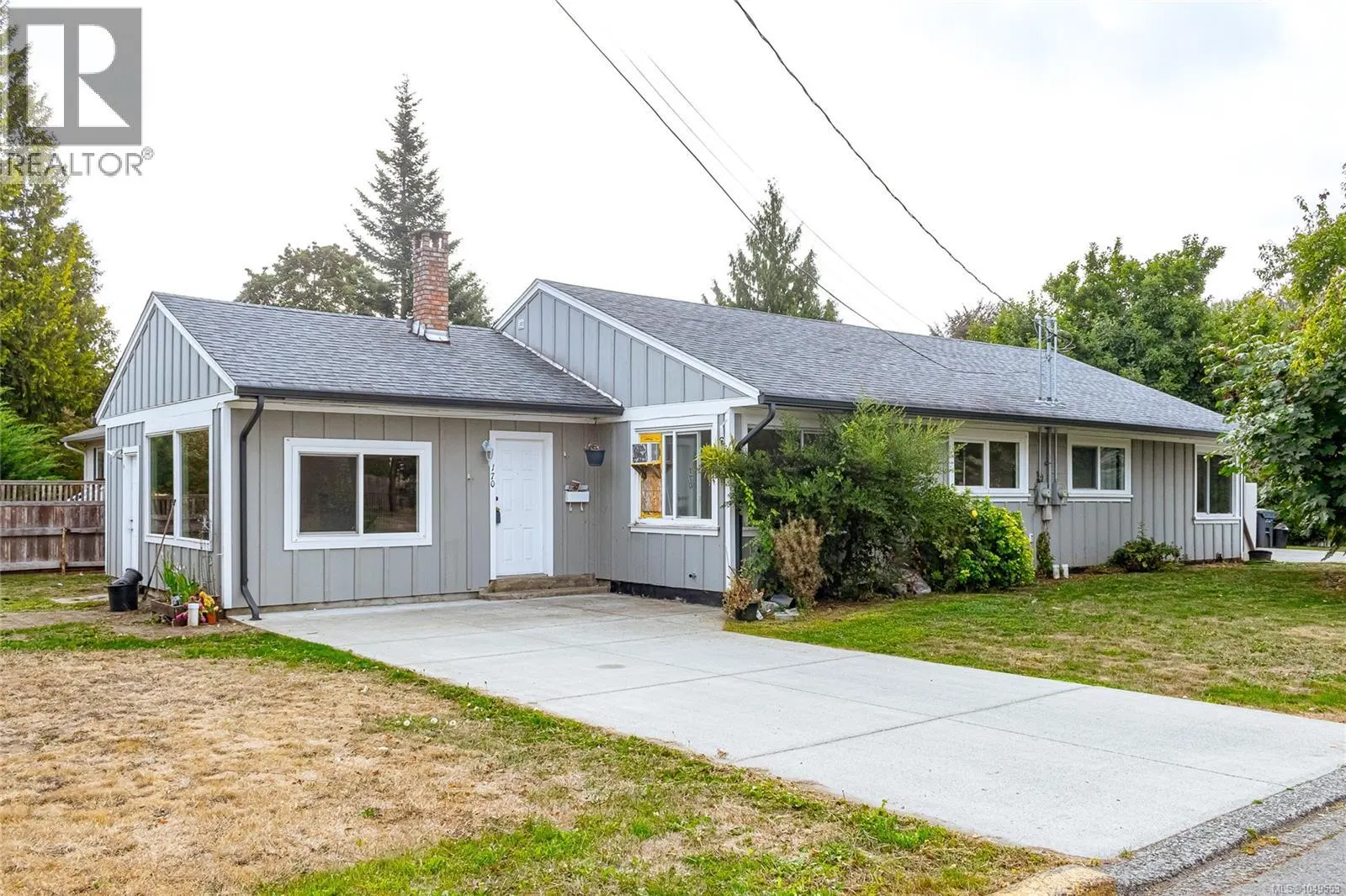 Photo 1 of 28 at 160 McKinstry Road