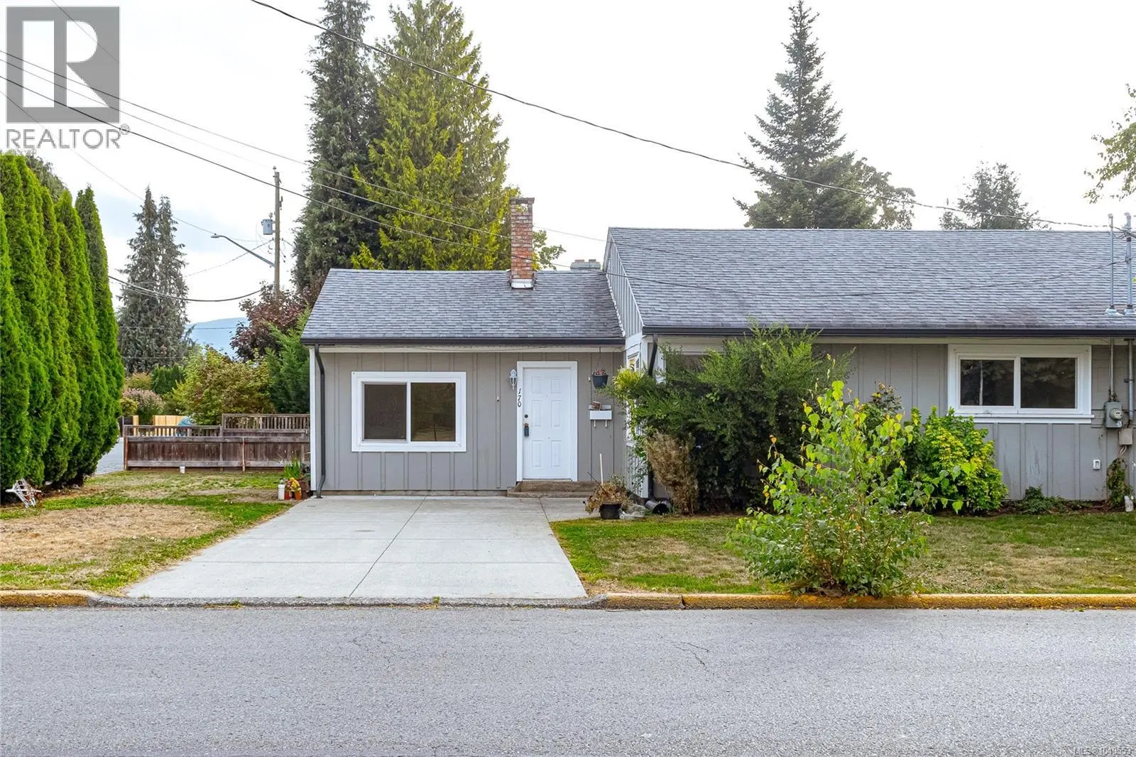 Photo 4 of 28 at 160 McKinstry Road
