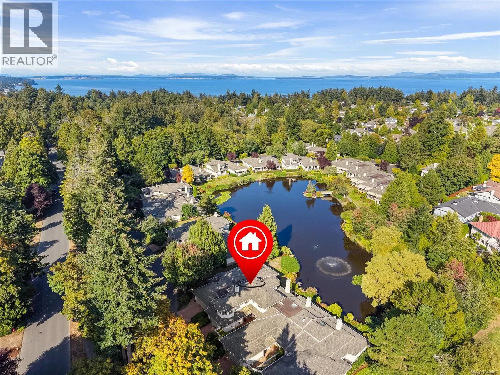 Photo 3 of 49 at #3 – 4701 Lochside Drive