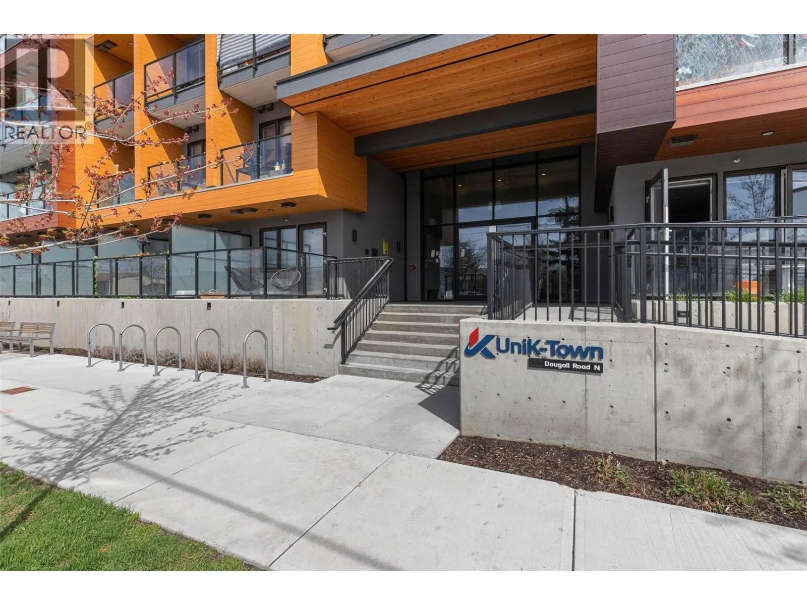 Photo 2 of 16 at PH8 – 345 Dougall Road