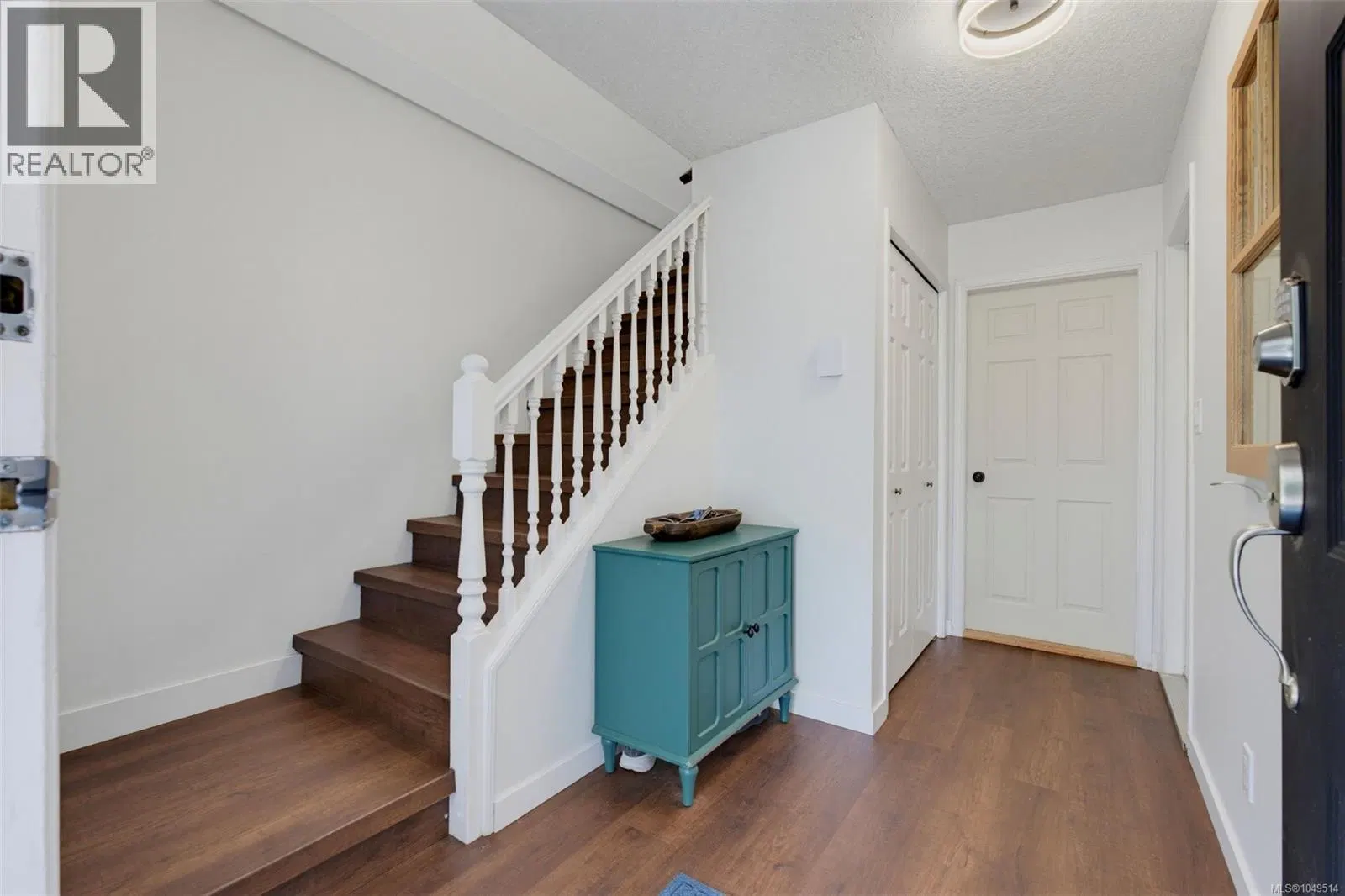Photo 4 of 42 at 2962 Gladeson Lane