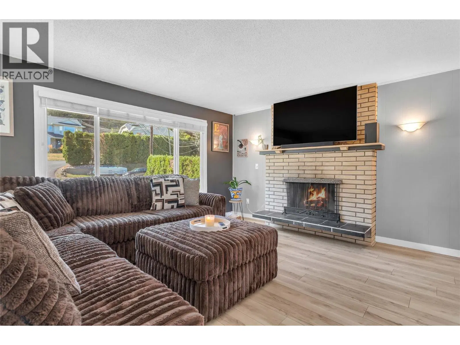 Photo 3 of 42 at 3227 McIver Road