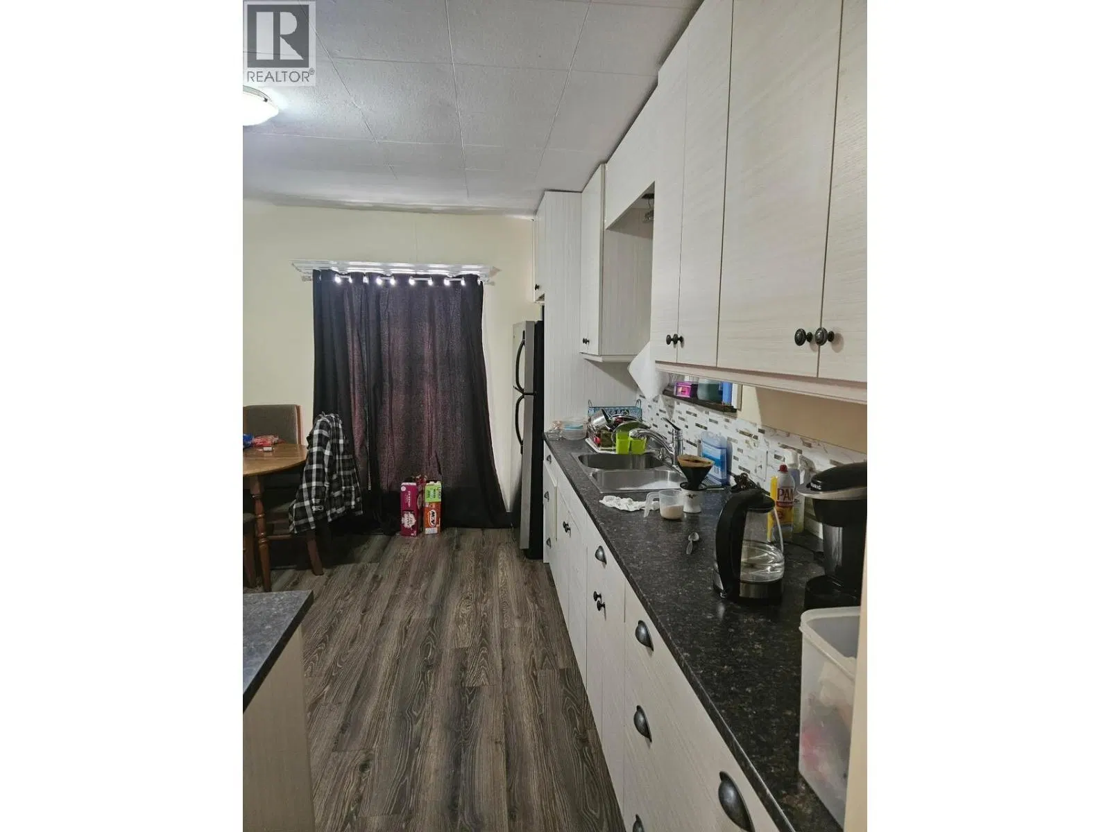 Photo 5 of 12 at 396 HOY Lane
