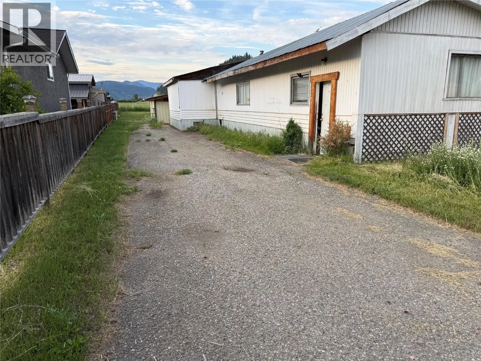 Photo 2 of 24 at 5708 VLA Road