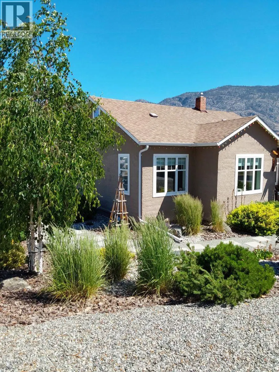 Photo 2 of 33 at 8310 70TH Avenue