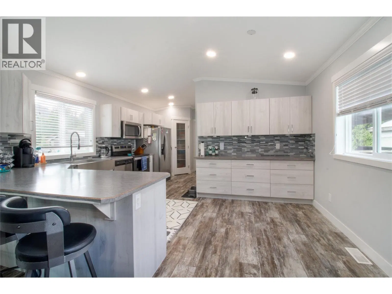 Photo 2 of 23 at #16 – 978 Lundell Road