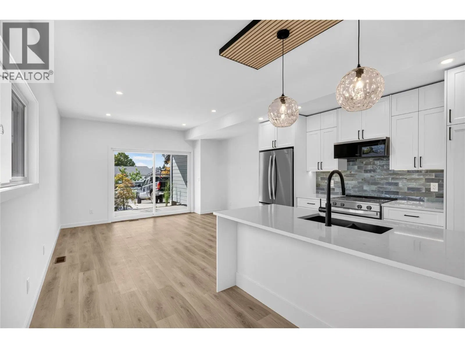 Photo 2 of 16 at #104 – 424 Bennett Avenue