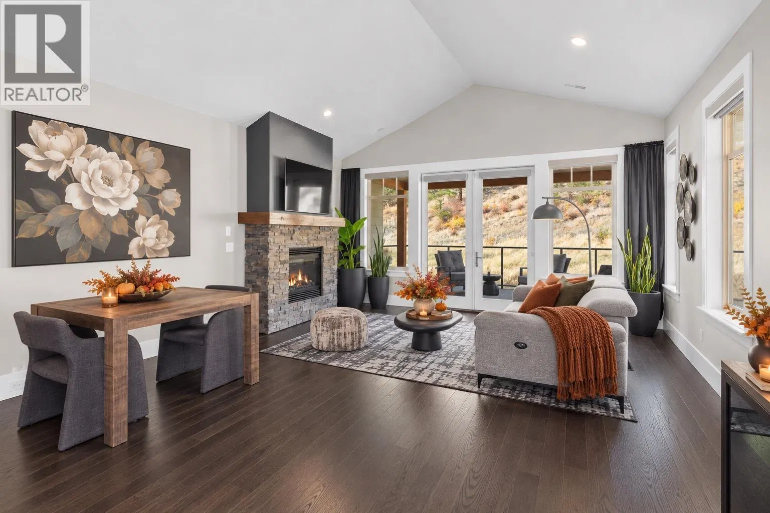 Photo 3 of 49 at #221 – 4000 Redstone Crescent