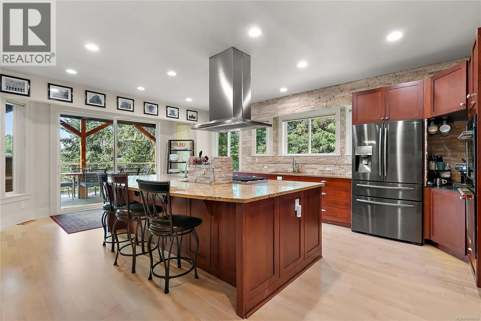 Photo 4 of 45 at 1205 Hillgrove Road