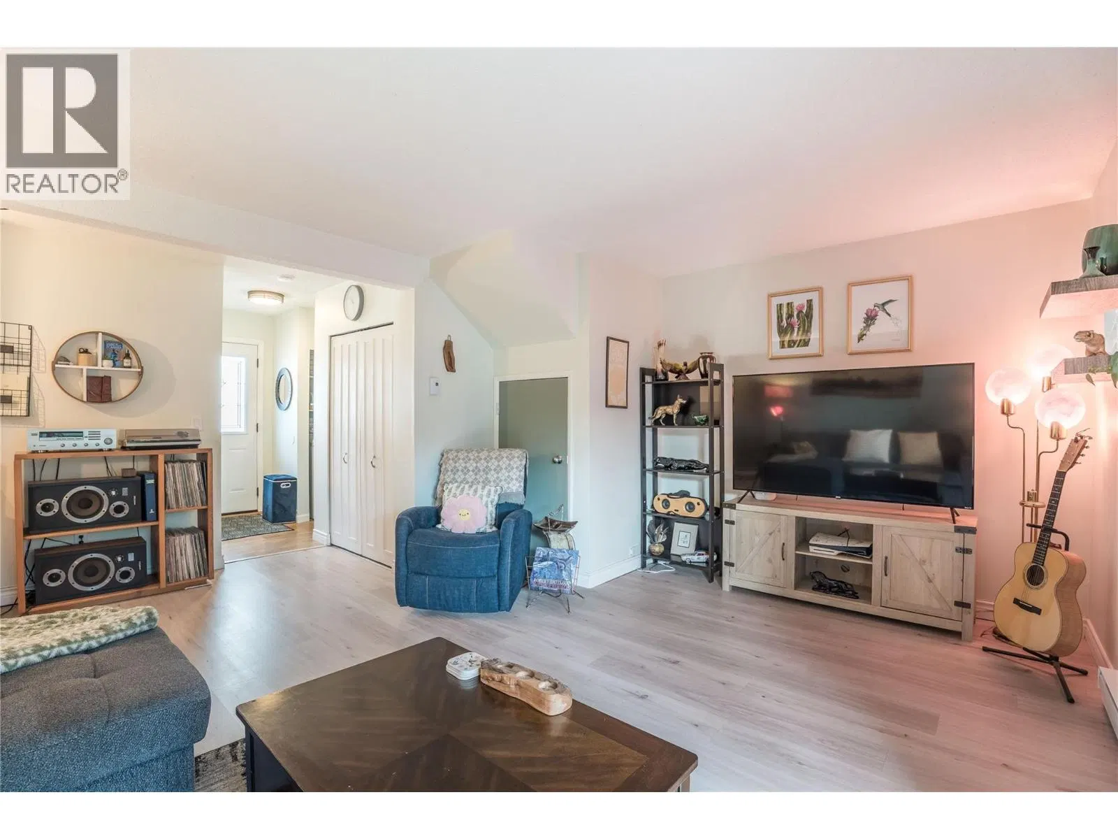 Photo 4 of 31 at #5 – 2250 Baskin Street