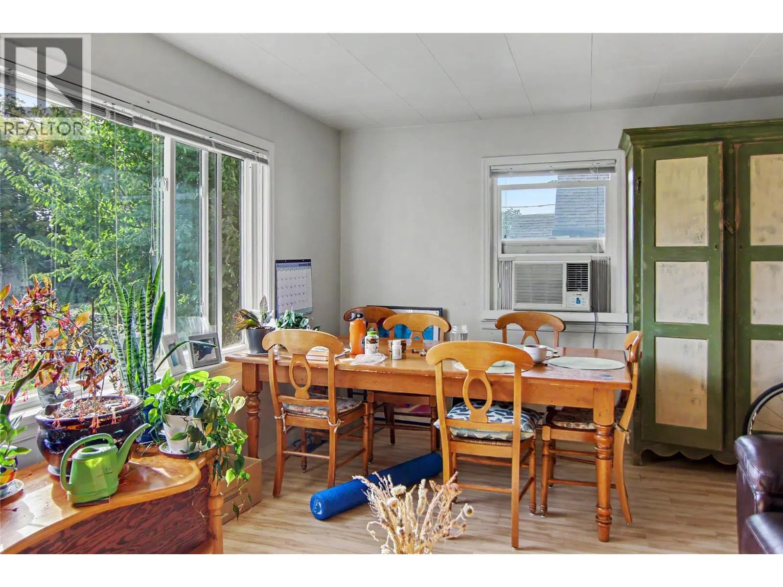 Photo 4 of 31 at 4404 25 Street