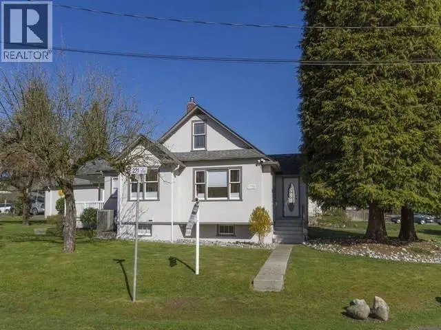 Photo 5 of 6 at 11758 221 Street