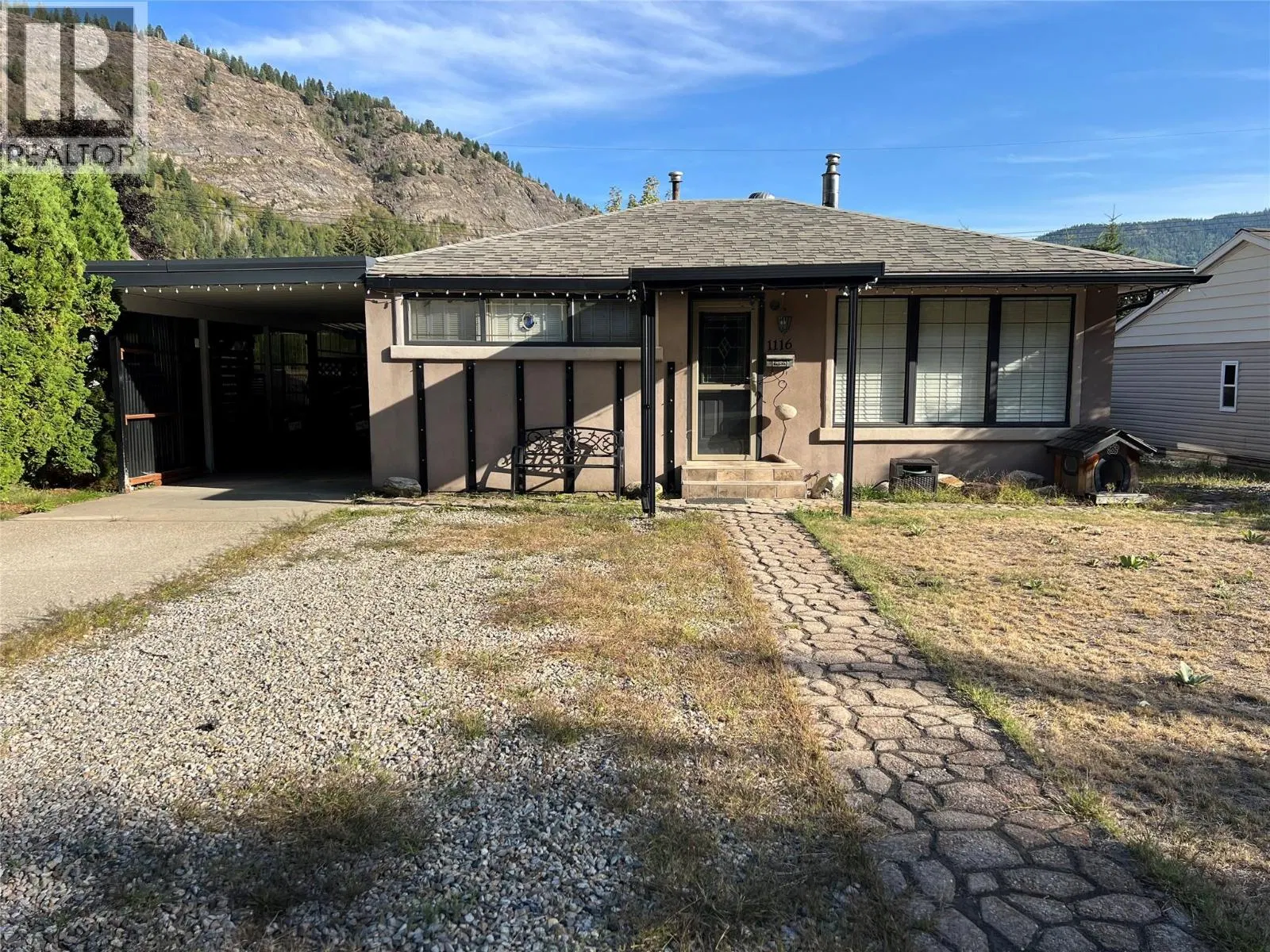 Photo 1 of 32 at 1116 Marianna Crescent