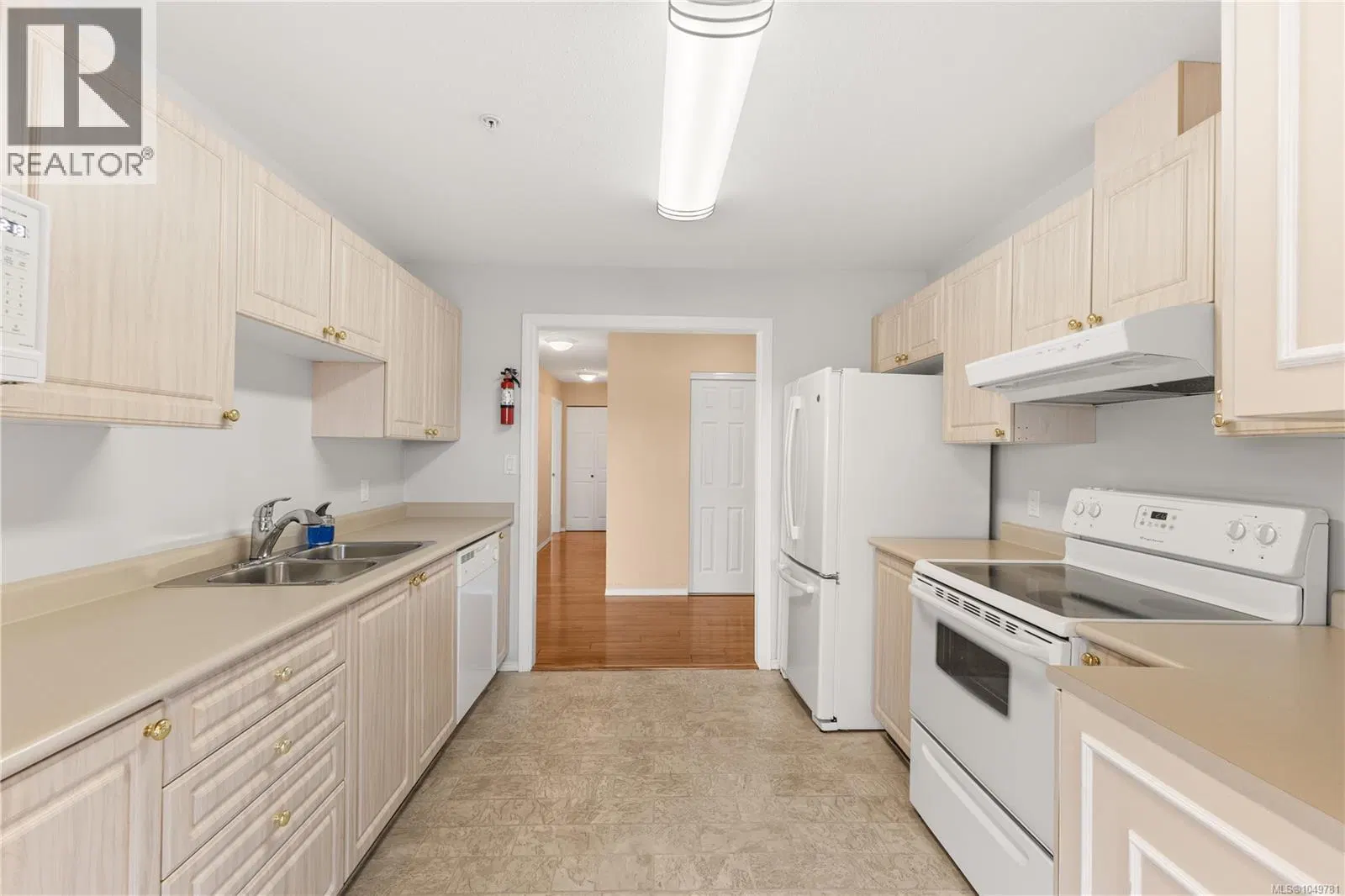 Photo 5 of 33 at #207 – 280 Dogwood Street
