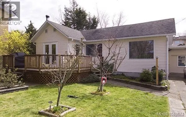 Photo 2 of 4 at 2043 Milton Street
