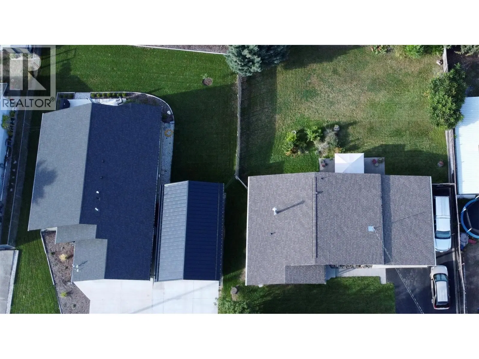 Photo 3 of 36 at 1623 Landsdowne Crescent