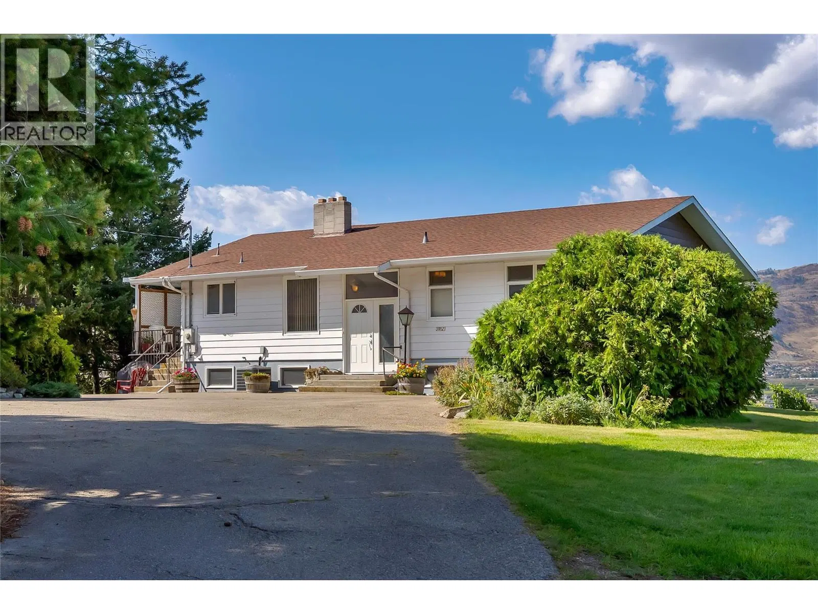Photo 3 of 38 at 5012 33rd Street