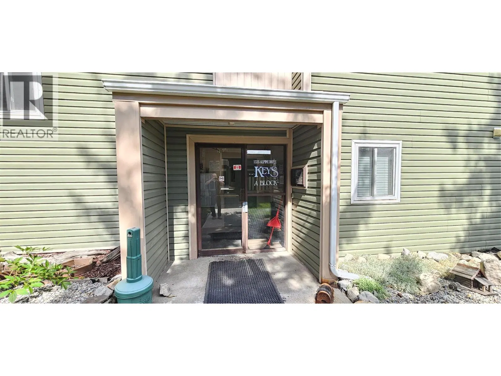 Photo 2 of 25 at #301A – 1335 ALPINE Drive