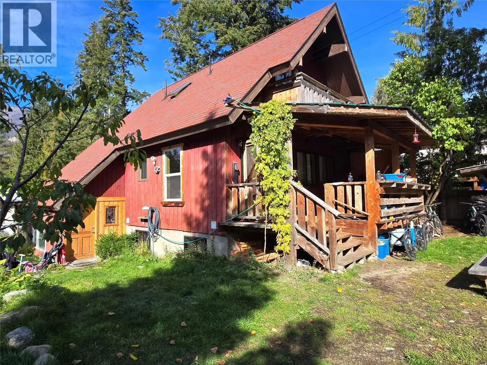 1013 Slocan Street