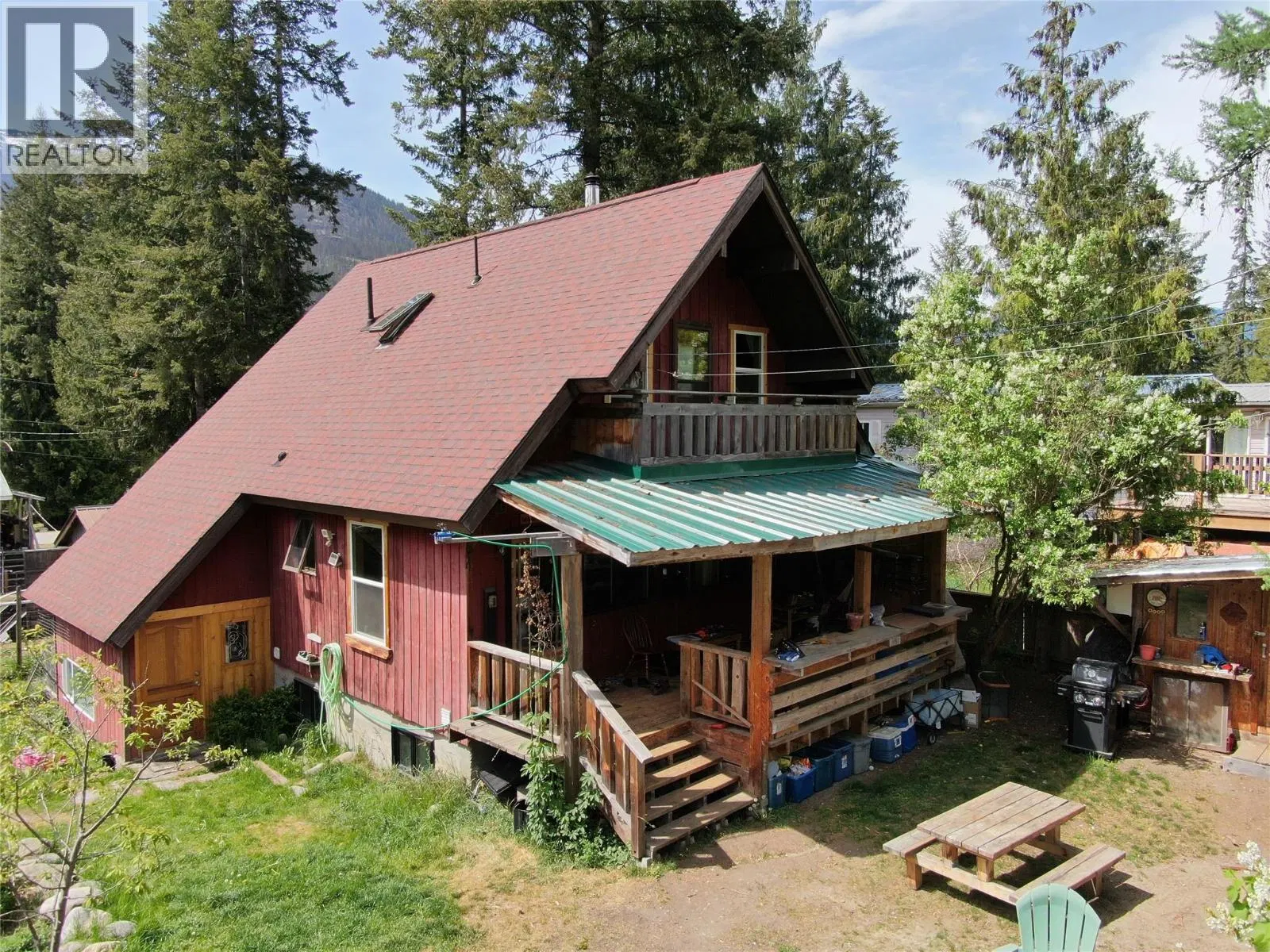 Photo 2 of 47 at 1013 Slocan Street
