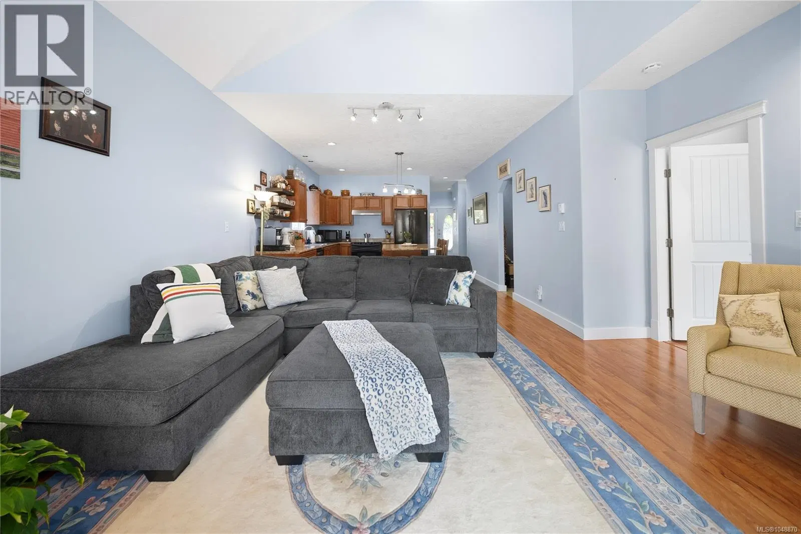 Photo 5 of 42 at #13 – 6078 Truesdale Street