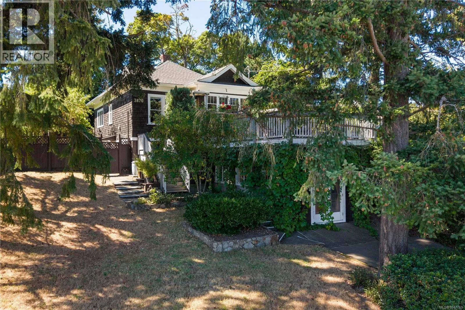 Photo 2 of 57 at 3870 Rowland Avenue