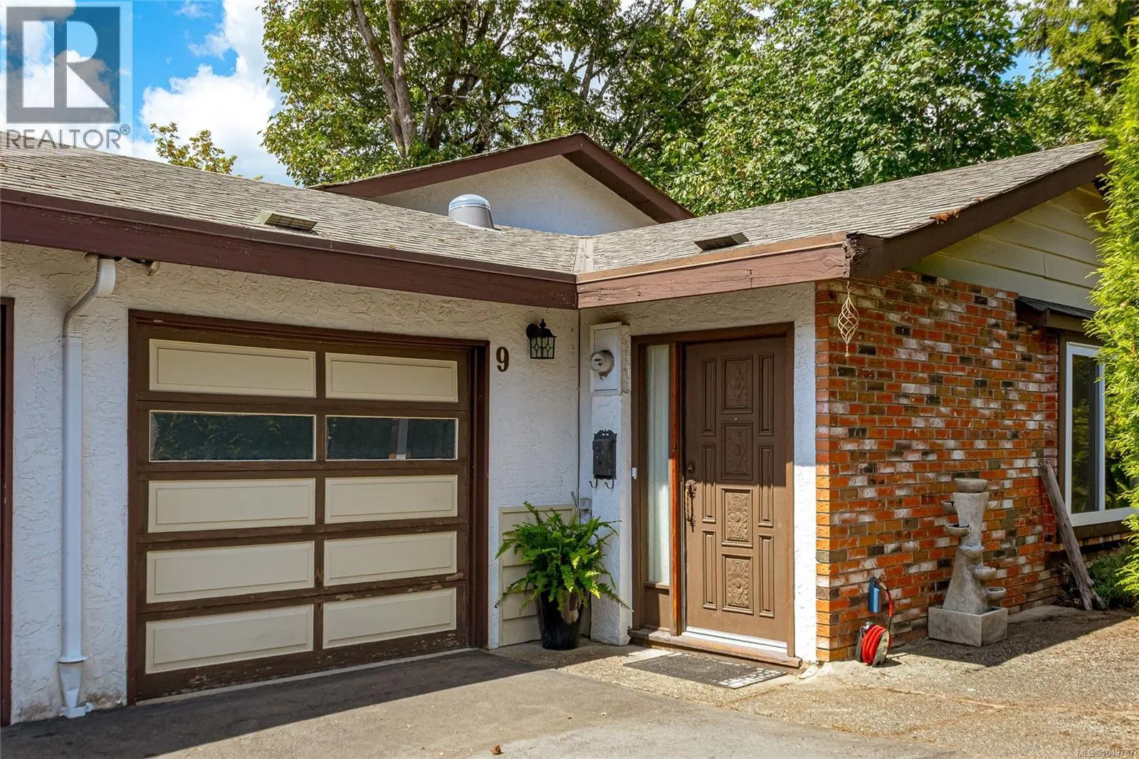 Photo 3 of 45 at #9 – 6172 Alington Road