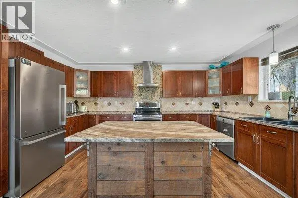 Photo 5 of 69 at 996 Arras Road