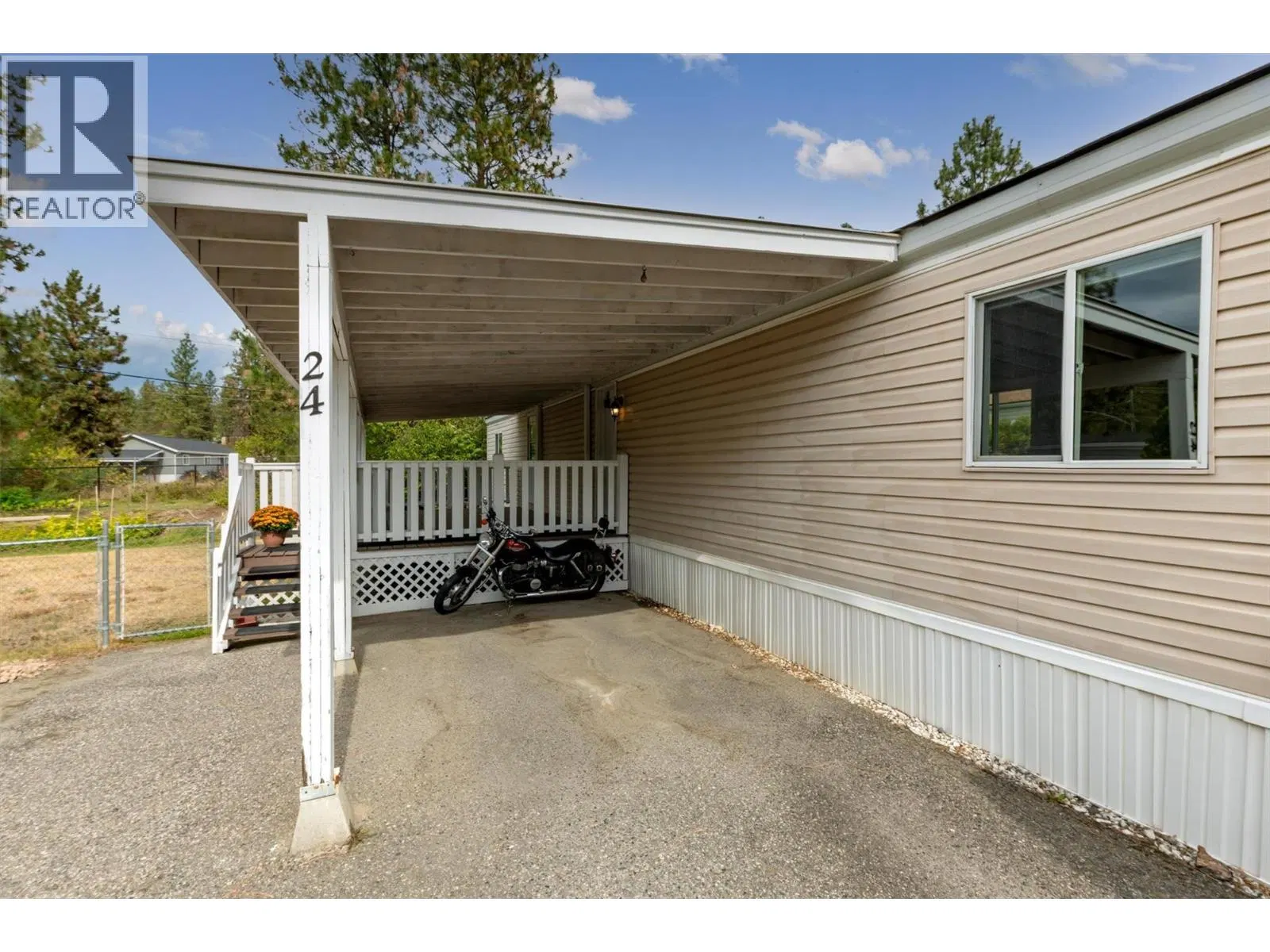 Photo 3 of 28 at #24 – 3585 Elk Road