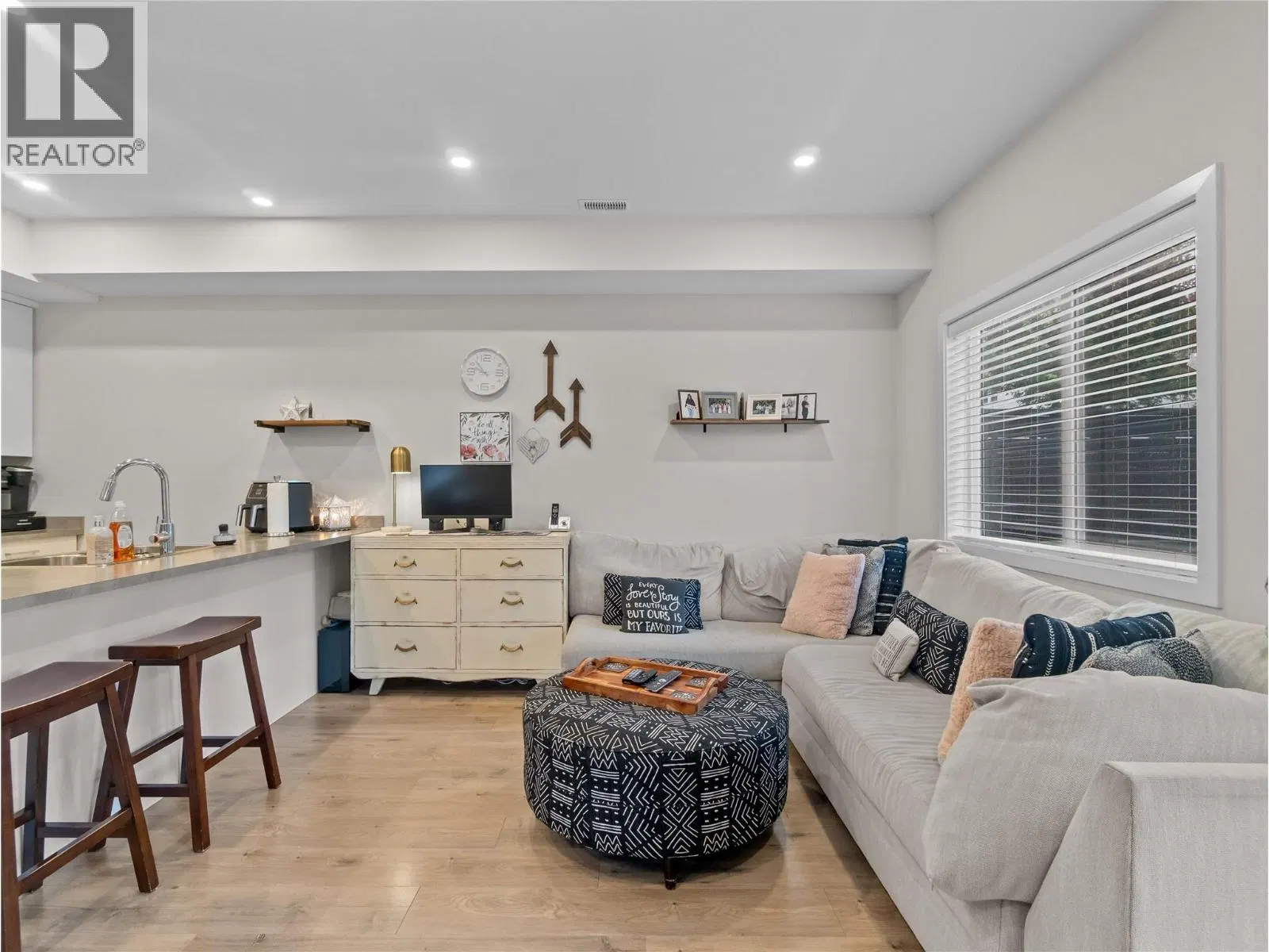 Photo 3 of 30 at #16 – 2081 11 Avenue