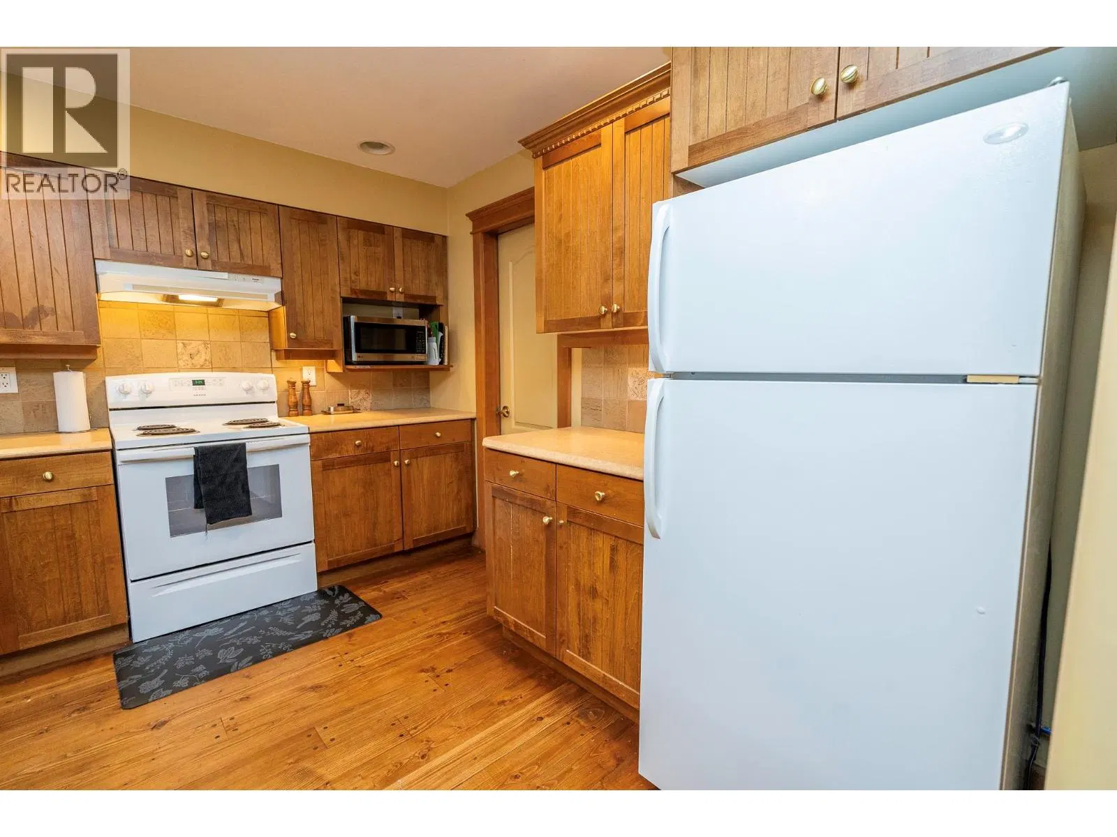Photo 4 of 31 at #27 – 7640 Porcupine Road