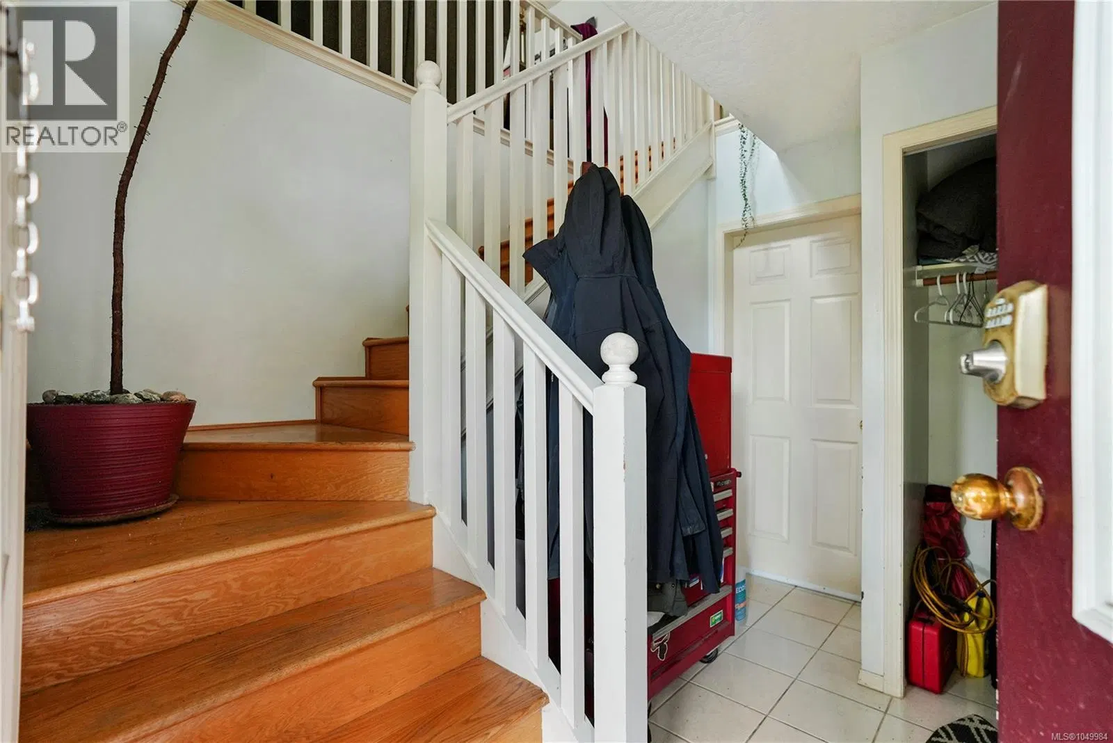 Photo 3 of 34 at 877 Admirals Road