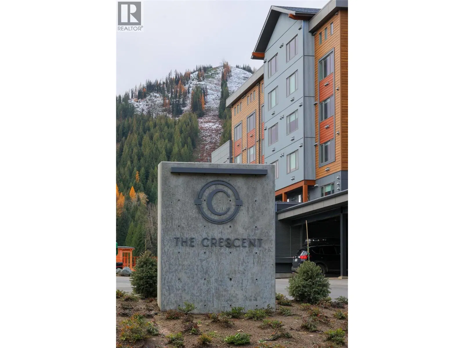 #319 – 4280 Red Mountain Road