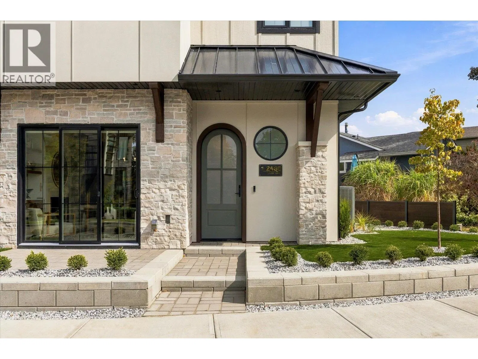 Photo 4 of 65 at #1 – 2435 Taylor Crescent
