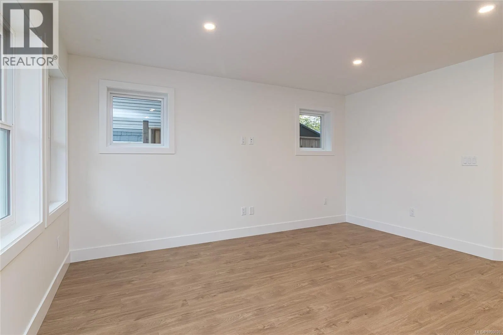 Photo 5 of 25 at C – 2235 Shelbourne Street