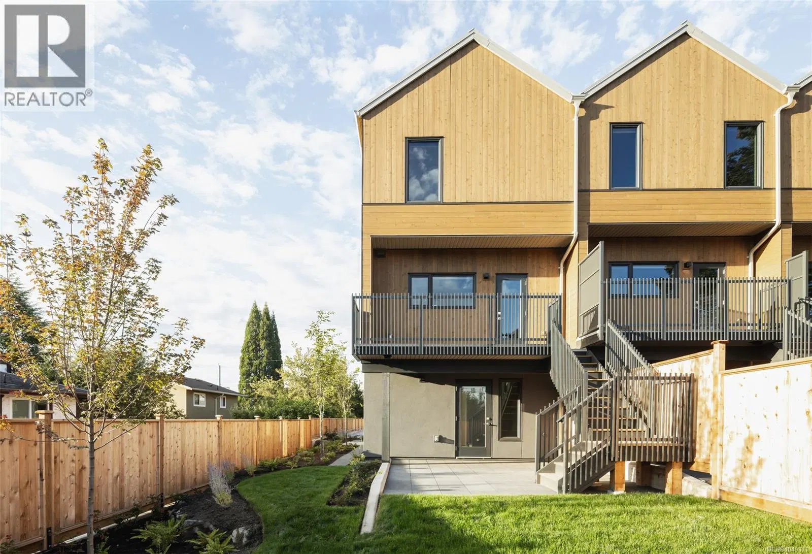 Photo 2 of 42 at #13 – 1520 Louise Place