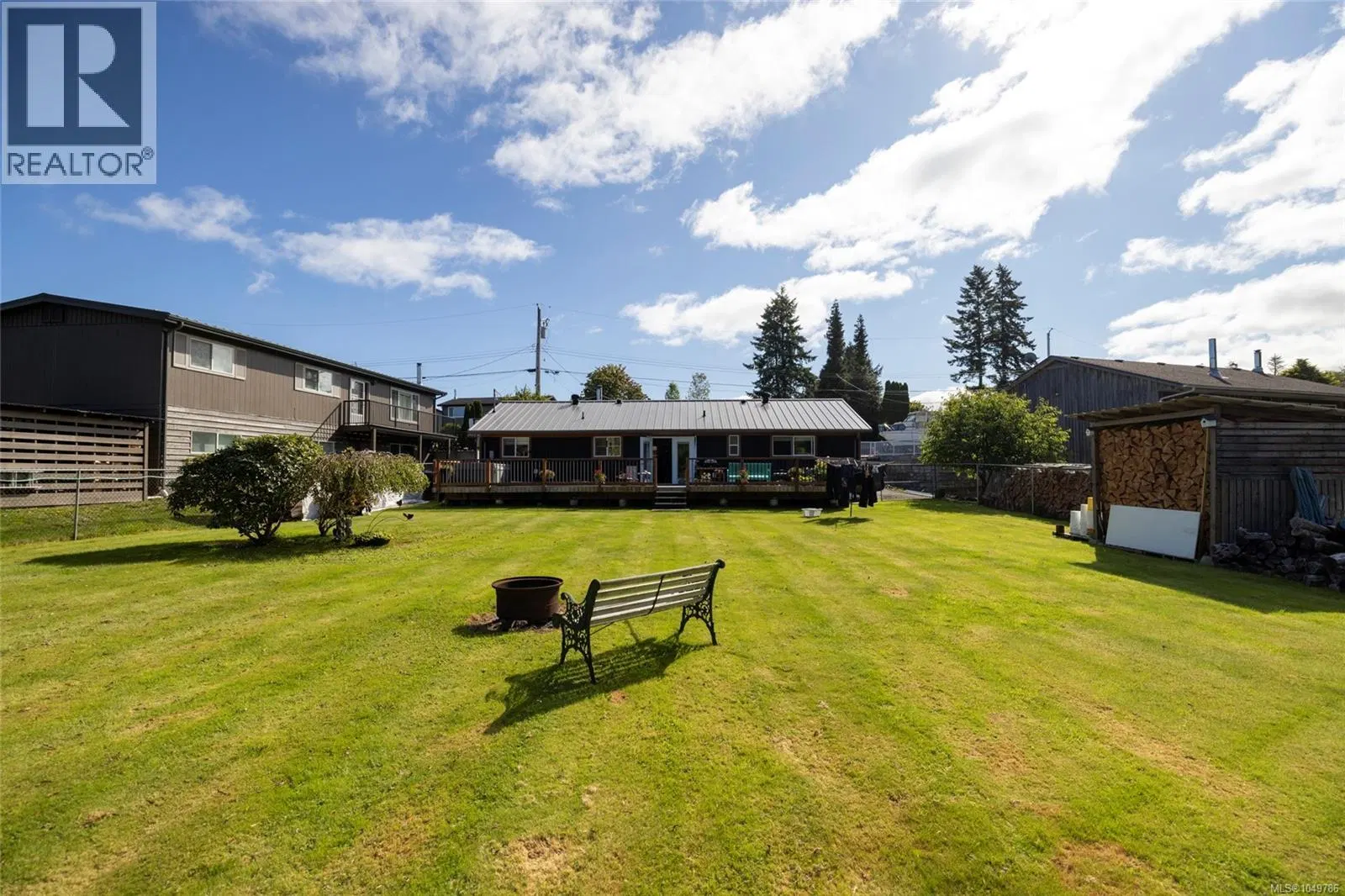 Photo 3 of 20 at 6960 Quatse Crescent