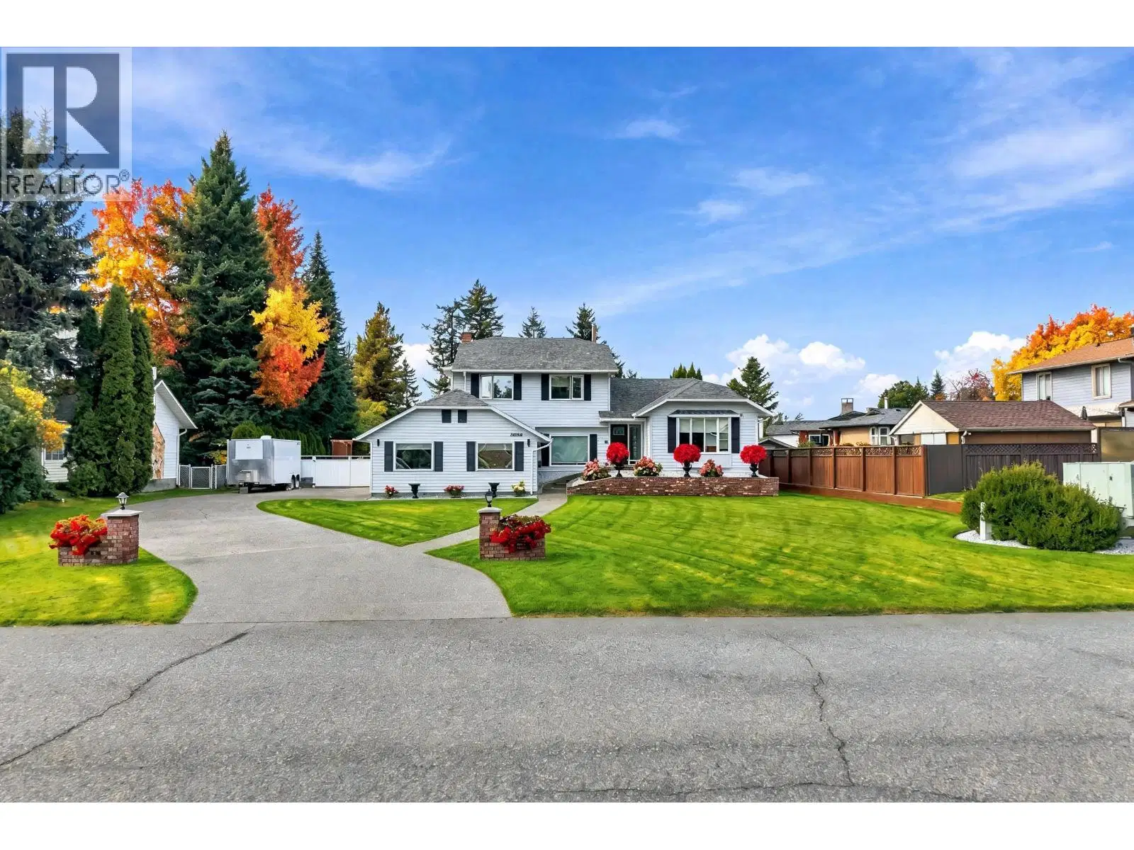 2869 RIDGEVIEW Drive